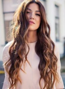 Soft Waves hairstyle Daily Bees