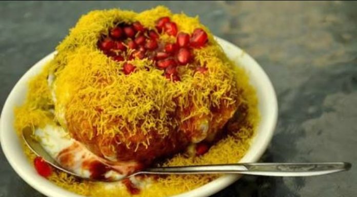 13 Old Delhi Food Streets: Choose From a Wide Range of Taste! Super Tasty Old Delhi Food Streets Daily Bees